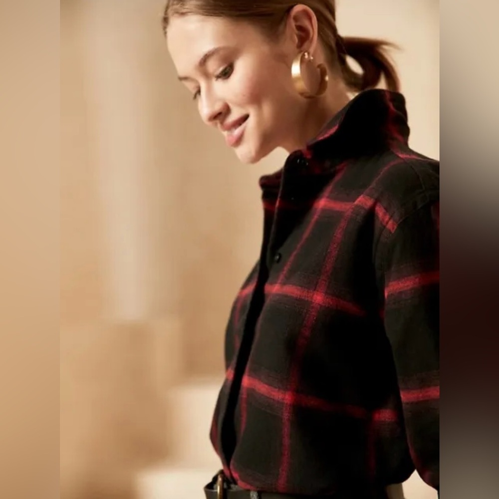 Banana Republic Classic Fit Flannel Shirt Size MP Black/Red Plaid NWT - Picture 5 of 12